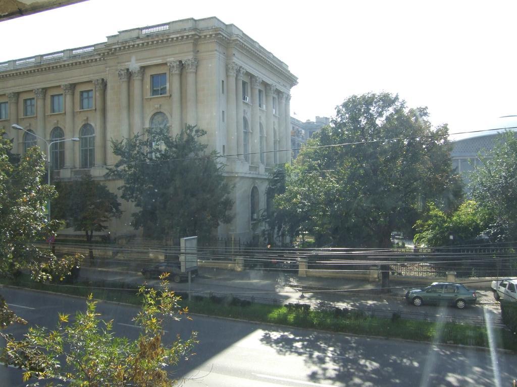 Agentia H Accommodation Bucharest Exterior photo